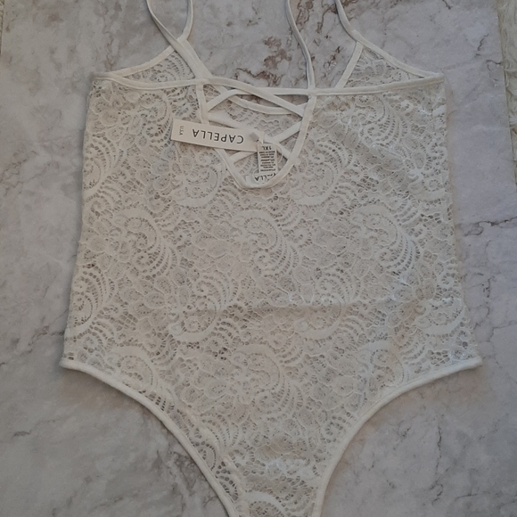 🆕️ PLUS Lace Cami Bodysuit - Picture 4 of 6